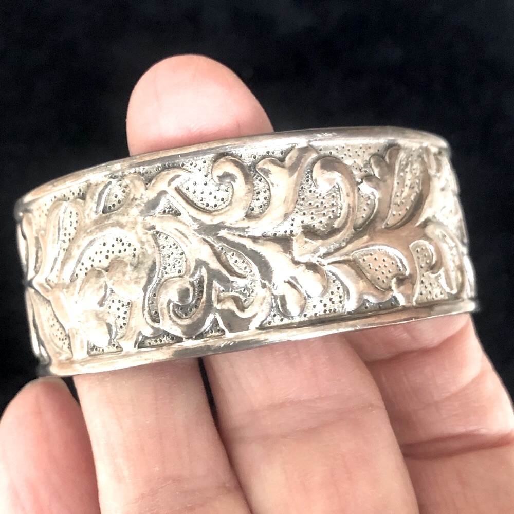 Silpada Sterling Silver Cuff Bracelet.